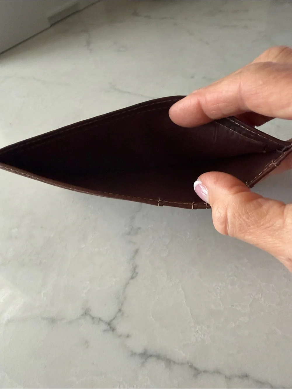 Source Unknown Brown Leather Card & ID Holder